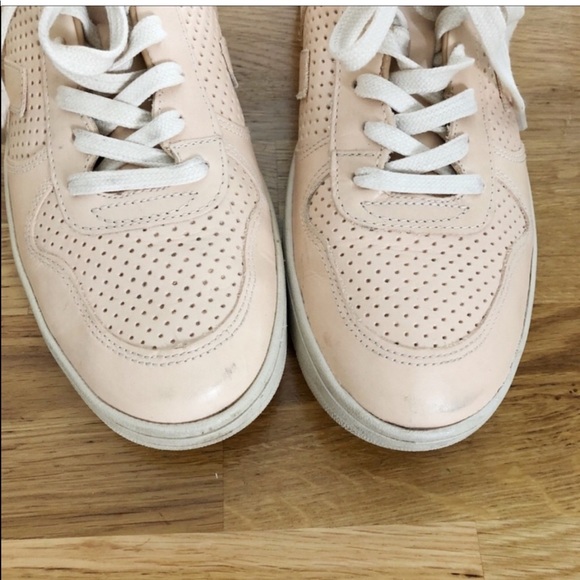 Veja Women's Sneakers in Light Pink - Picture 4 of 4